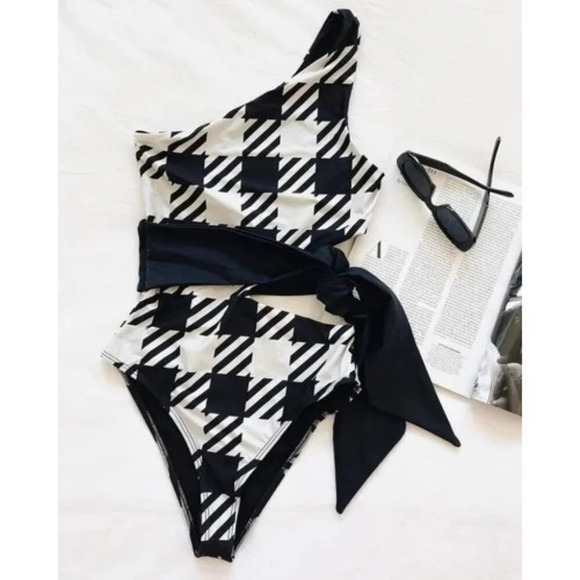 BEACH RIOT Carlie One Piece in Houndstooth Small New Womens Swimsuit - Picture 9 of 16